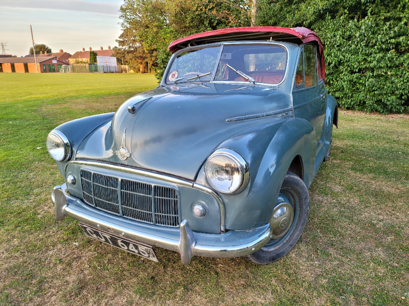 morris minor split screen van