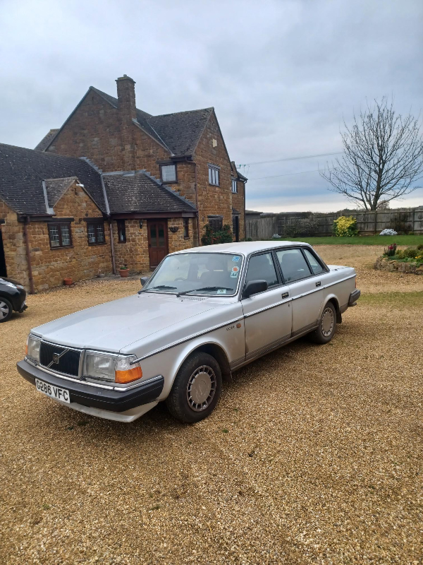 Classic Volvo Cars for Sale CCFS