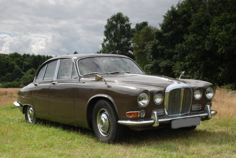 Classic Daimler Cars for Sale CCFS