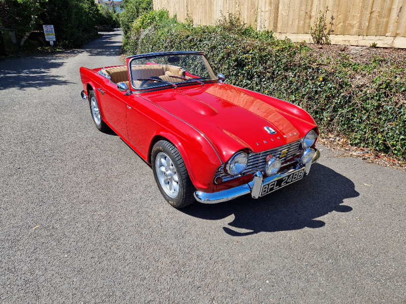 Classic Triumph Cars for Sale | CCFS