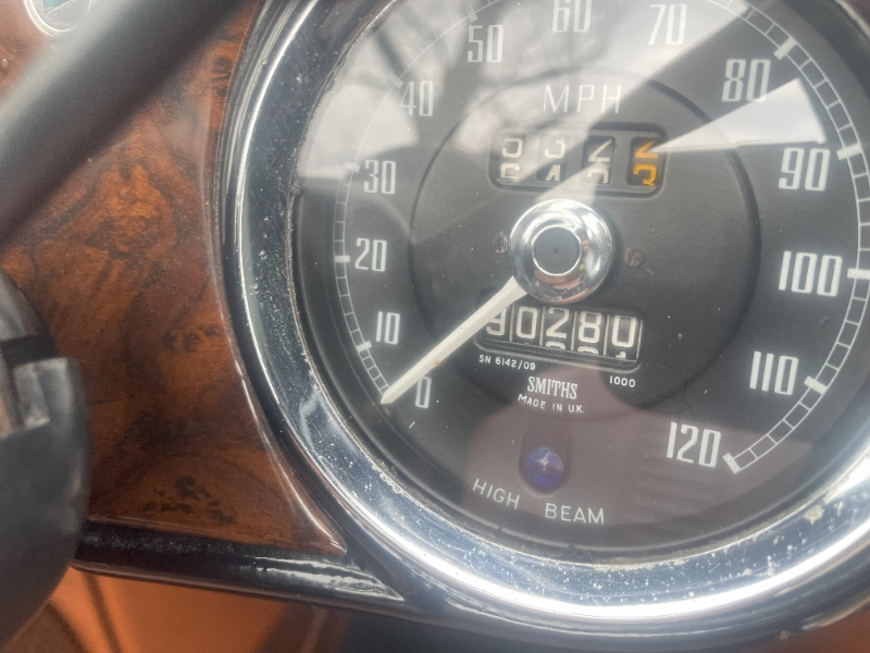 424304