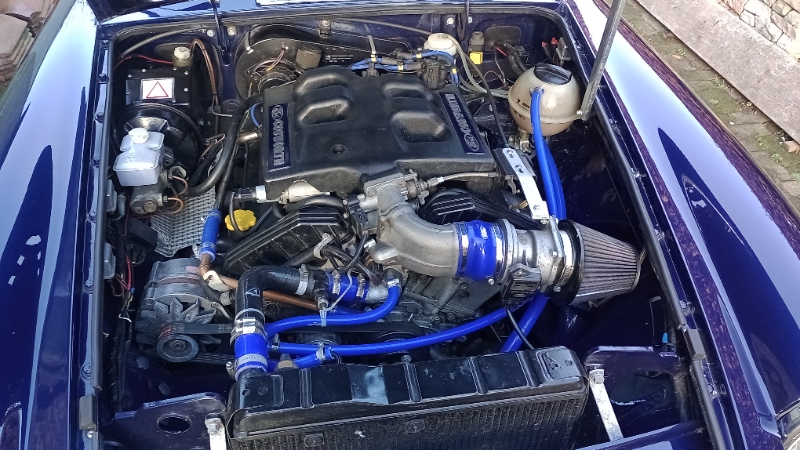 425884