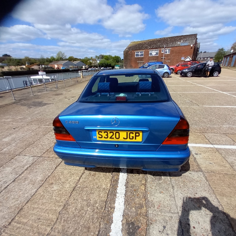 426332
