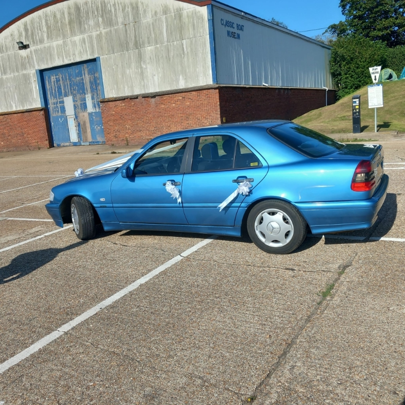 426334