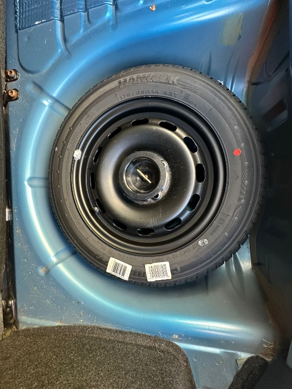 428180