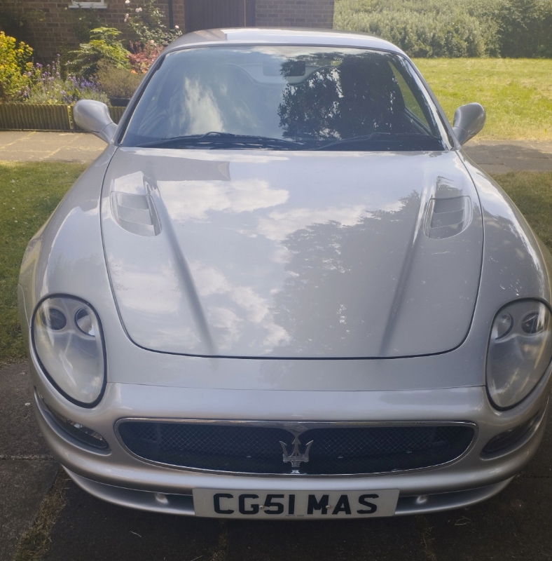 428543