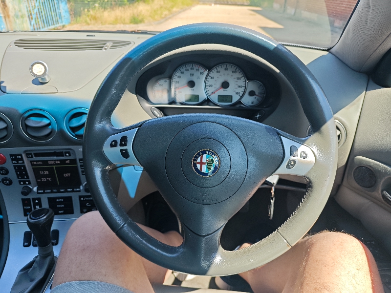 433114