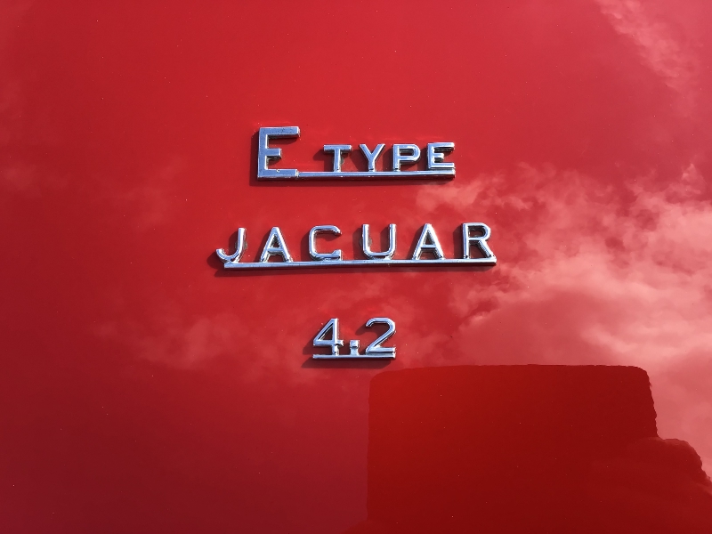 434700